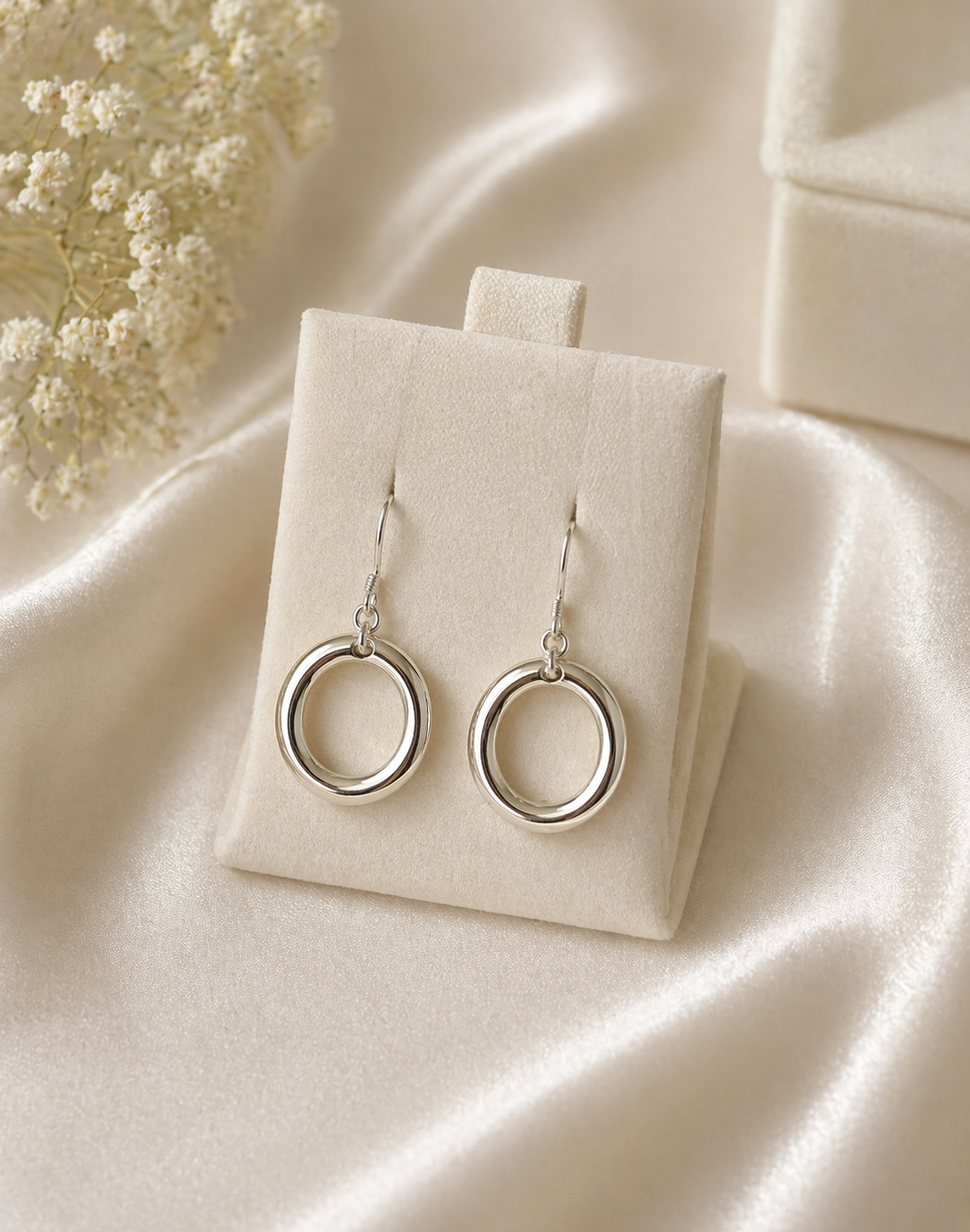 Modern Silver Circle Earrings, Sterling Silver Circle Earrings, Everyday Luxury Silver Drops ✨